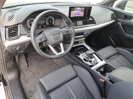 2025 Audi Q5 45 S line Premium