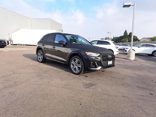 2025 Audi Q5 45 S line Premium