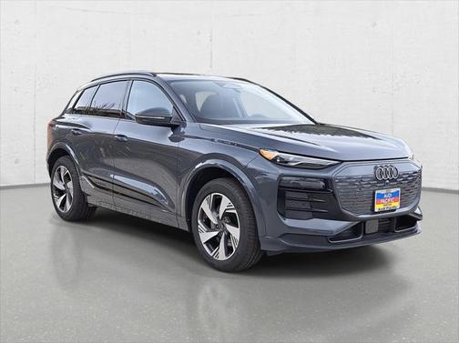 2025 Audi Q6 e-tron Premium quattro