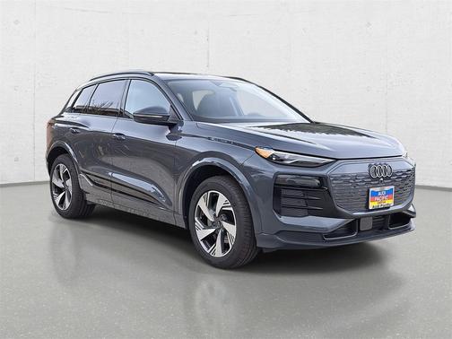 2025 Audi Q6 e-tron Premium quattro