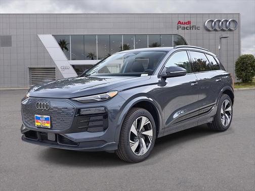 2025 Audi Q6 e-tron Premium quattro