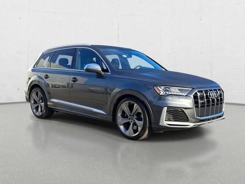 Daytona Gray Pearl Effect 2024 Audi SQ7 4.0T Premium Plus