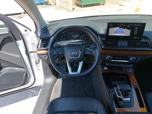 2022 Audi Q5 40 Premium