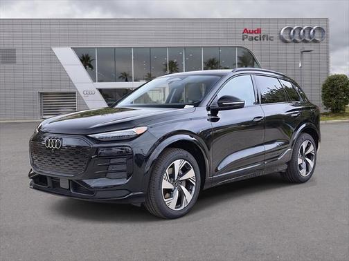 2025 Audi Q6 e-tron Premium Plus quattro