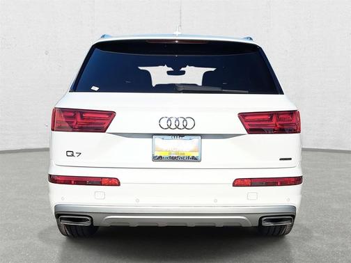 2019 Audi Q7 45 Premium Plus