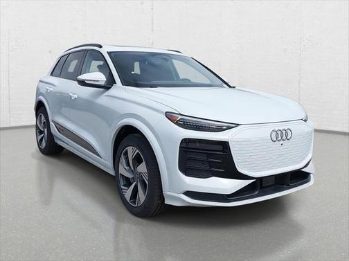 2025 Audi Q6 e-tron Premium Plus quattro