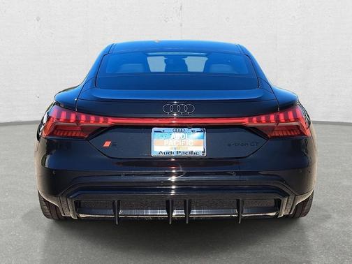 2026 Audi S e-tron GT Prestige quattro