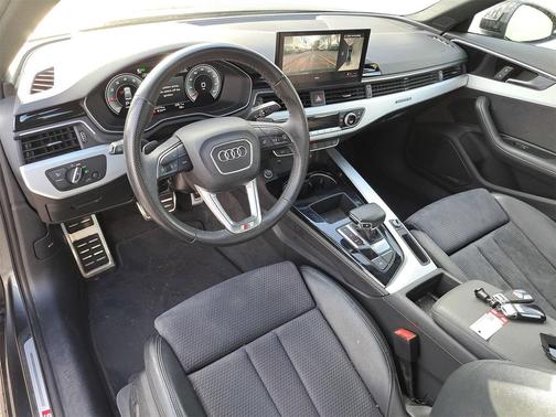 2023 Audi A4 45 S line Premium Plus