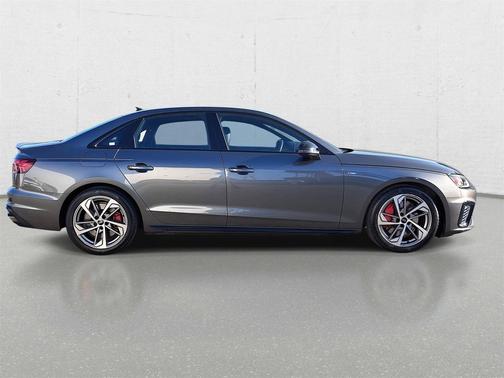 2023 Audi A4 45 S line Premium Plus