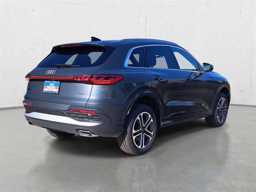 2025 Audi Q5 Premium