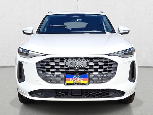 Arkona White 2026 Audi Q5 Premium Plus TFSI quattro S tronic