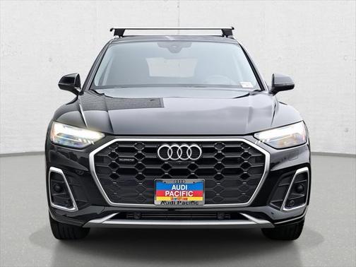 2023 Audi Q5 45 S line Prestige
