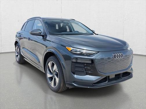 2025 Audi Q6 e-tron Premium quattro