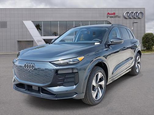 2025 Audi Q6 e-tron Premium quattro