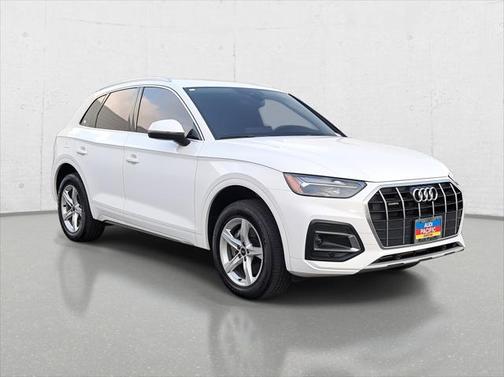 2023 Audi Q5 40 Premium
