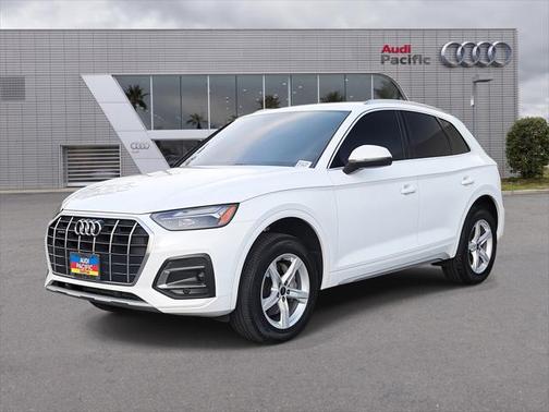 2023 Audi Q5 40 Premium
