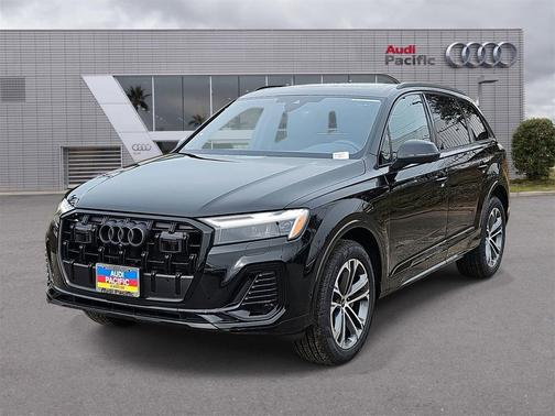 2026 Audi Q7 45 Premium