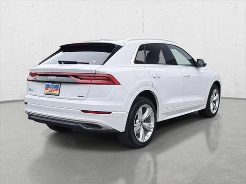 2023 Audi Q8 55 Premium