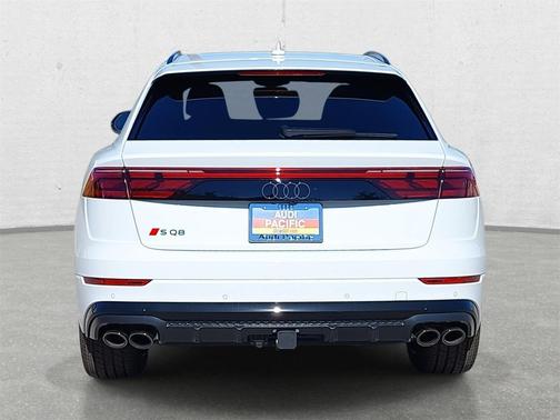 2026 Audi SQ8 4.0T Prestige