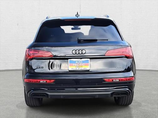 2022 Audi Q5 45 S line Premium Plus