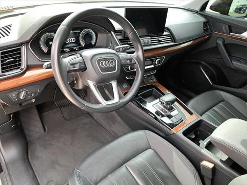 2022 Audi Q5 45 S line Premium Plus