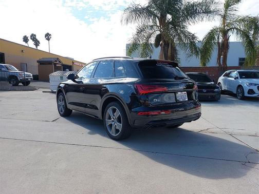 2025 Audi Q5 45 S line Premium