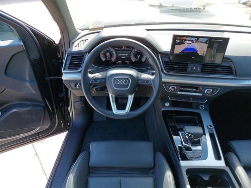 2025 Audi Q5 45 S line Premium