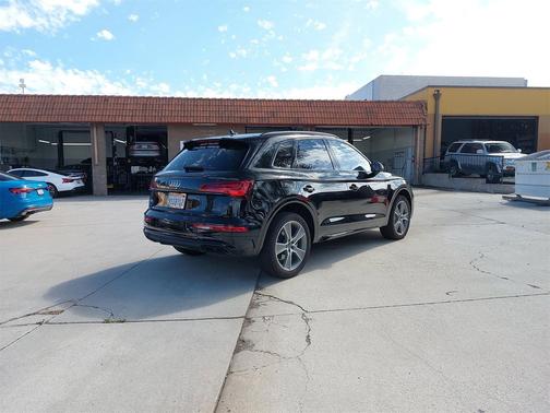 2025 Audi Q5 45 S line Premium