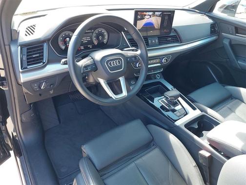 2025 Audi Q5 45 S line Premium