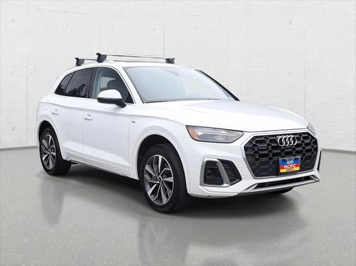 2022 Audi Q5 45 S line Premium Plus