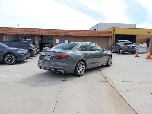 2023 Audi A4 45 S line Premium Plus