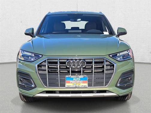 2022 Audi Q5 40 Premium Plus