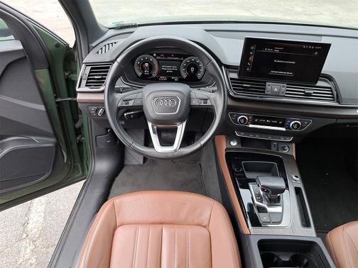 2022 Audi Q5 40 Premium Plus