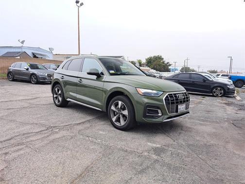 2022 Audi Q5 40 Premium Plus