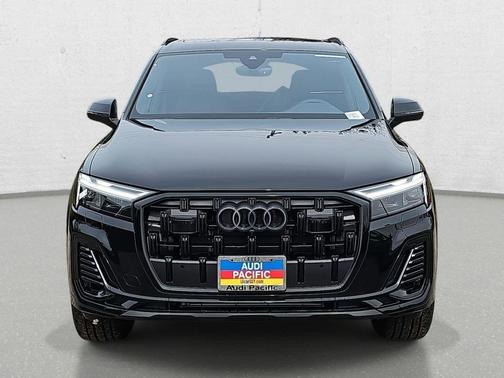 2026 Audi Q7 45 Premium