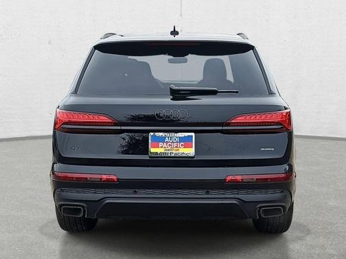 2026 Audi Q7 45 Premium