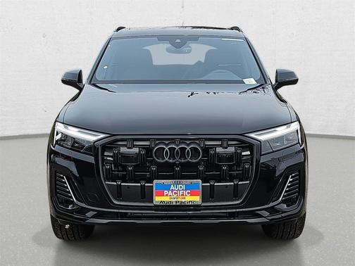 2026 Audi Q7 45 Premium
