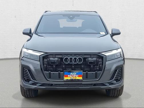 2026 Audi Q7 45 Premium
