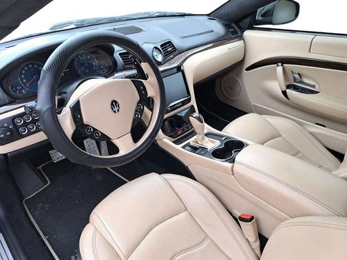 Nero Carbonio Metallic 2012 Maserati GranTurismo S Auto