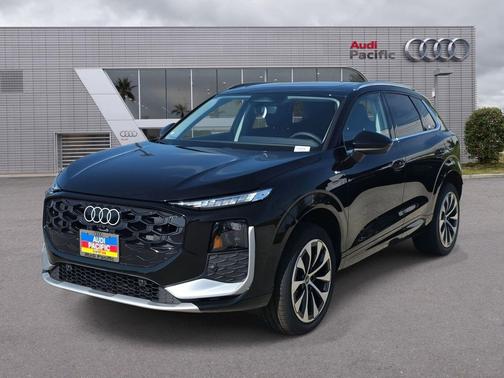 2026 Audi Q3 S line