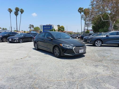 Phantom Black 2018 Hyundai ELANTRA SEL