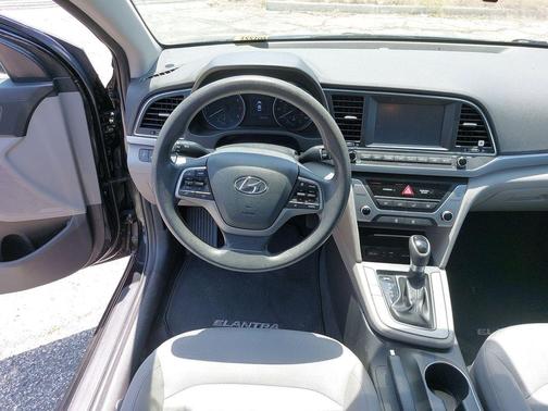 Phantom Black 2018 Hyundai ELANTRA SEL