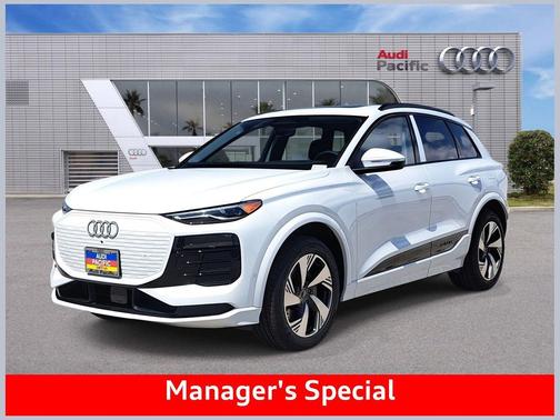 Glacier White Metallic 2025 Audi Q6 e-tron Premium quattro