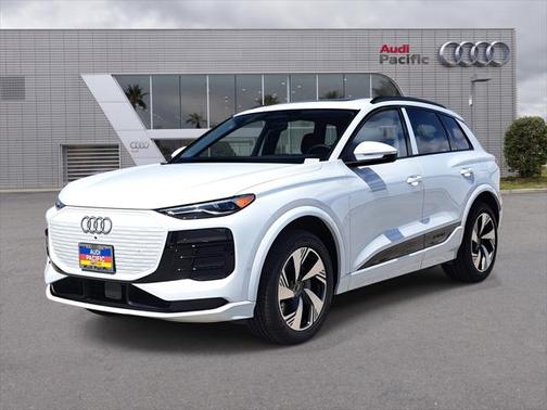 2025 Audi Q6 e-tron Premium quattro