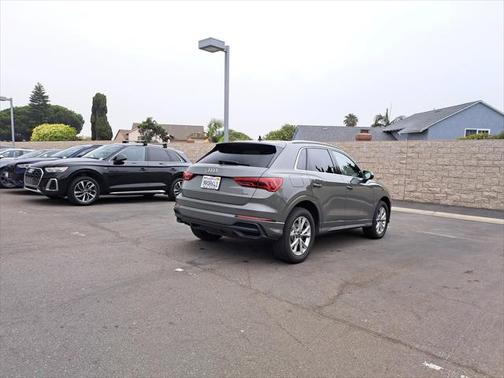 2024 Audi Q3 45 S line Premium Plus