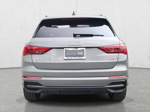 2024 Audi Q3 45 S line Premium Plus