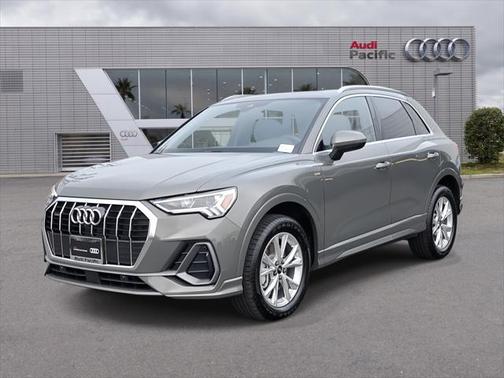 2024 Audi Q3 45 S line Premium Plus
