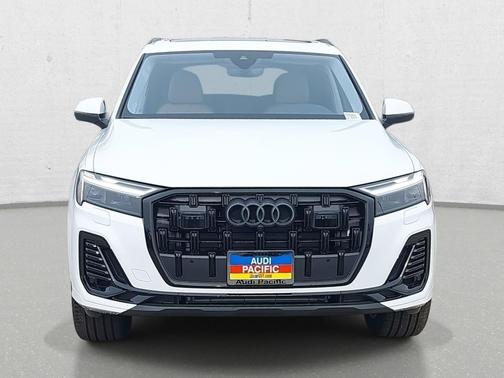 2026 Audi Q7 45 Premium
