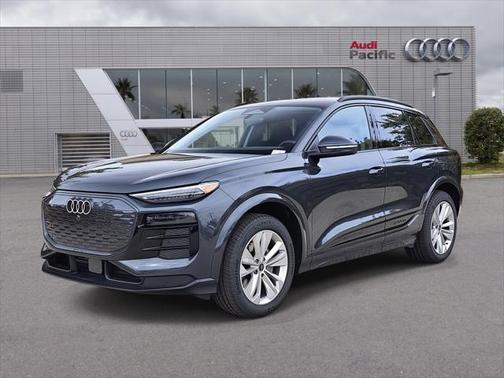 2025 Audi Q6 e-tron Premium Plus