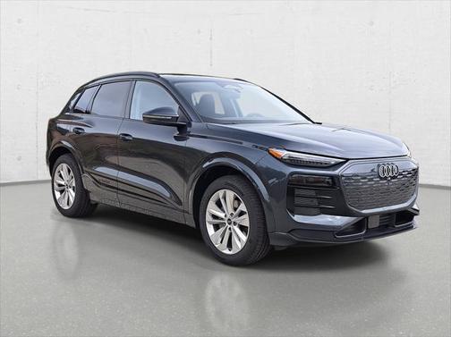 2025 Audi Q6 e-tron Premium Plus